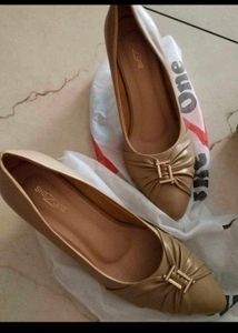 Stylish Tan Bellies with Buckle Detail
