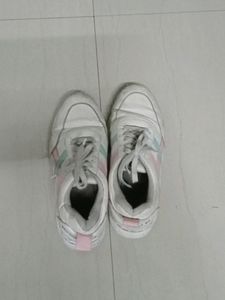 Used Women's Sneakers