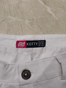 White Pleated Casual Pants