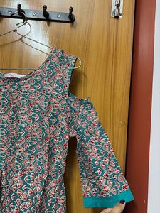 Green Printed Cold Shoulder Kurta