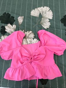 urbanuc pink top