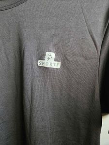 dark black sports tee