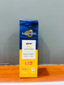 Aqualogica Glow+ Dewy Sunscreen