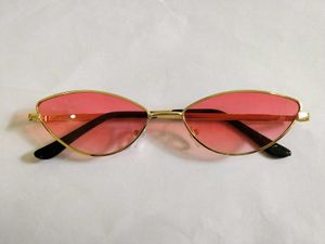 Stylish Cat-Eye Pink Sunglasses