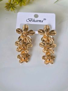 Flower hanging anti-tarnish earrings