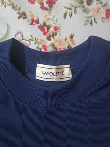Sleeveless Navy Blue Top