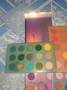 4 Color Eye Shadow Palettes