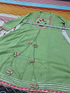 Elegant Green Kurta Set with Dupatta