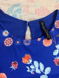 🚨last price/Blue Floral Short Sleeve Dress