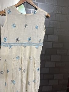 white long kurti