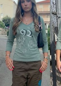 thrifted indie top: M-L size