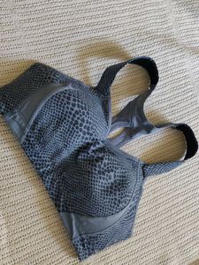 Stylish Blue Snake Print Sports Bra