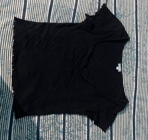 Chic Black Ribbed Ruched Crop Top