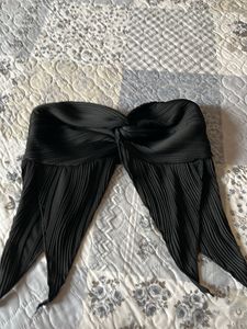 Black Pleated Twist Front Strapless top size M ,Eu