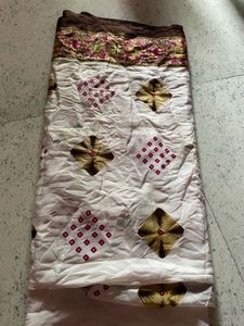 Elegant White Saree with Diamond Motifs