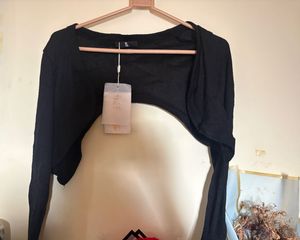 Black Cropped Cardigan Bolero