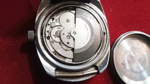 Vintage Men's Watches - Unique Find!