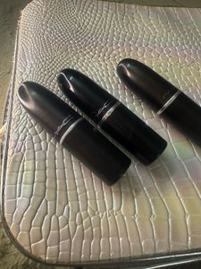 MAC Lipstick -Lady Danger Red Shade