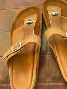Comfortable Brown Flip-Flops