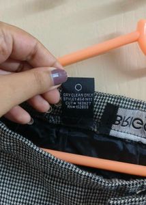 Chic Houndstooth Pants