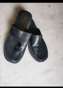 Leather thong sandal