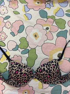 Final Sale Victorias Secret Pushup Bra 32B