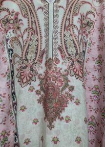 Beautiful Pink 🩷 Suit