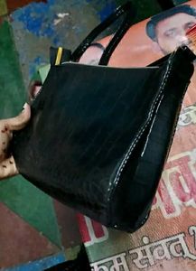 Black Sling Bag Direct Warehouse 👜