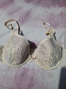 Lace Detail Underwire Bra
