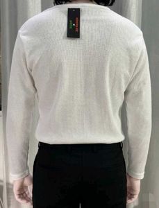 white tshirt for men