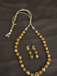 elegant jewellery set