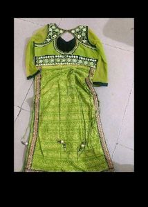 Embroidered Kurta Set with Mirror Work