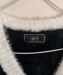 beutiful furr super soft cozy cardigan