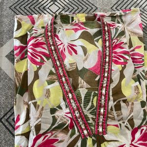 Floral Print Kurta with Striped Pants