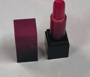 Huda Beauty Red 💄 Lipstick