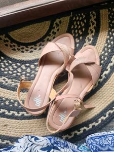 Stylish Pink nude block heels