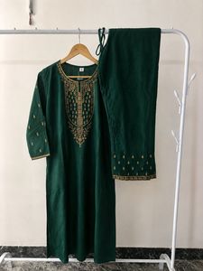 Elegant Emerald Green Kurta Set