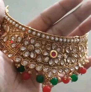 Exquisite Kundan & Pearl Choker Necklace Set