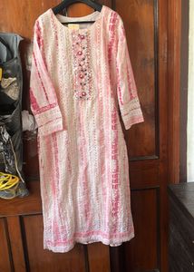 Pink &amp; White Embroidered Kurta
