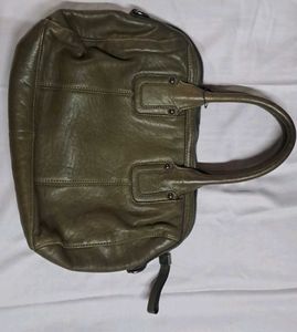 Perlina New York Full grain Leather Handbag
