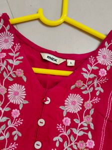 Embroidered Pink Kurta