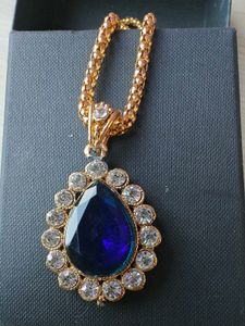 Stunning Blue Gemstone Necklace