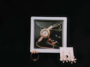 Elegant Women's Watch &amp; Jewelry Set