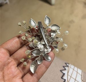 Elegant Floral Hair Clip