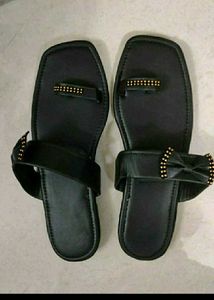 Stylish Black Embellished Flats