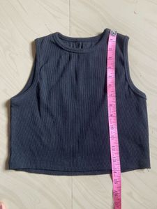Black Ribbed Cropped Tank Top