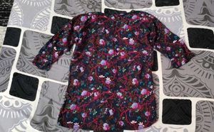 Floral Print Button-Up Tunic Top