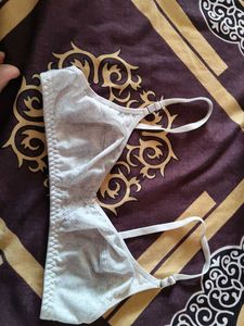 Comfortable White Everyday Bra