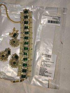 Elegant Emerald &amp; Pearl Jewelry Set