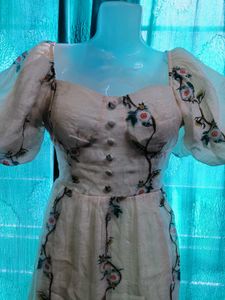 Vintage Floral Elegance 🌸